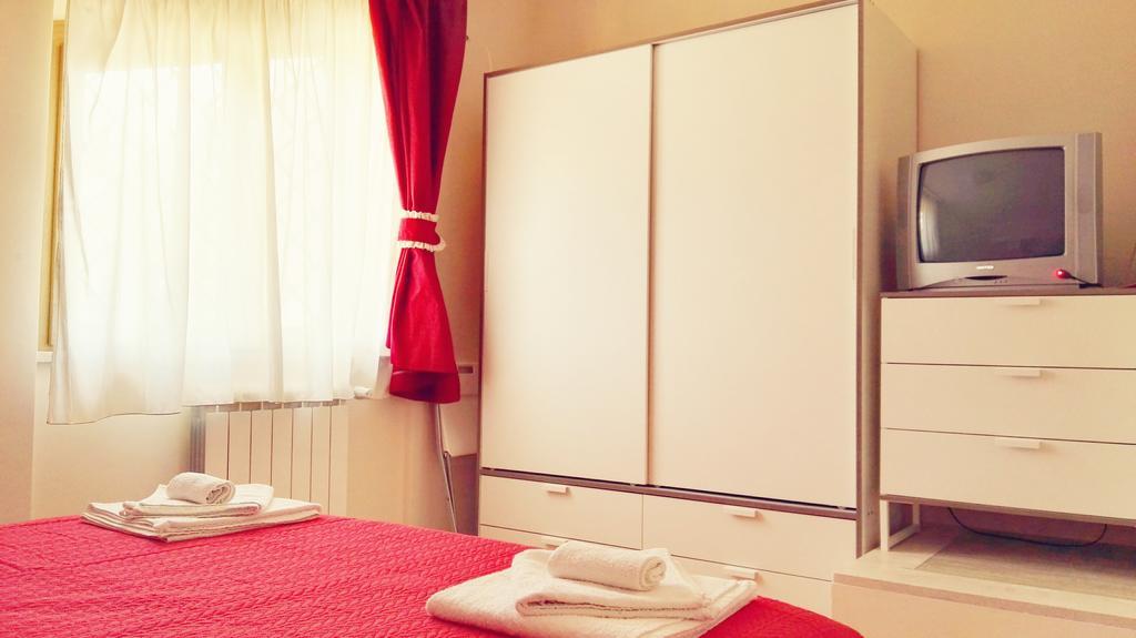 Bed&Breakfast Riccio&Lella ฟิวมิชีโน ภายนอก รูปภาพ